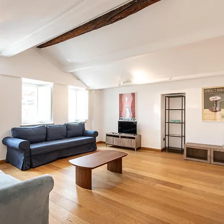 Moleloca - Mansarda Amedeo Apartman