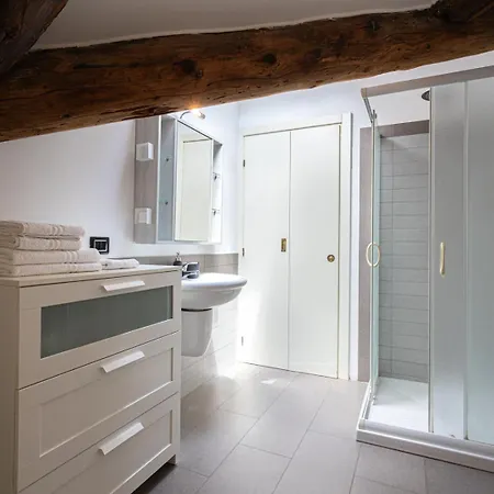 Moleloca - Mansarda Amedeo Apartman